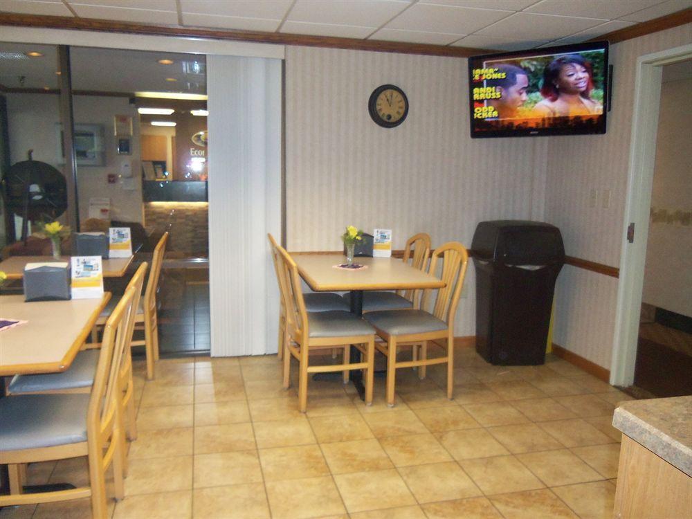 Quality Inn Arena Wilkes-Barre Bagian luar foto